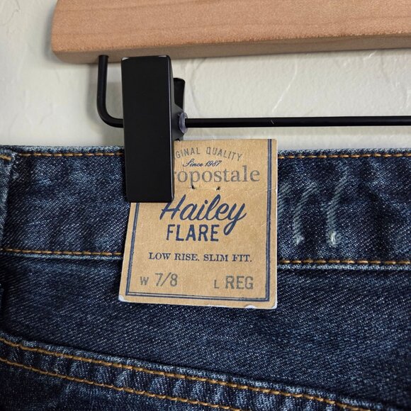Aeropostale Hailey Low Rise Flare Jean Slim Fit Blue Size Womens 7/8 Regular NEW - Picture 7 of 11